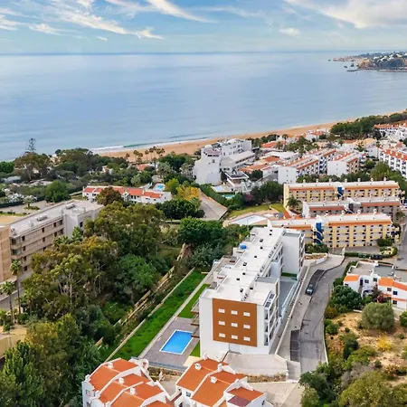 דירה Algarve Beach Garden Unit 2 אלבופיירה